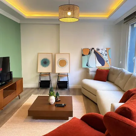 Tiyoho - Modern & Cozy In Beyoglu, Brand New Istanbul